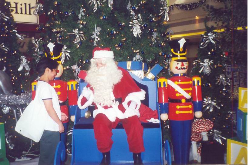 aussanta.jpg