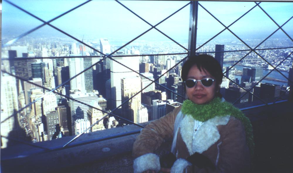 leahattheempirestatebldg3.jpg